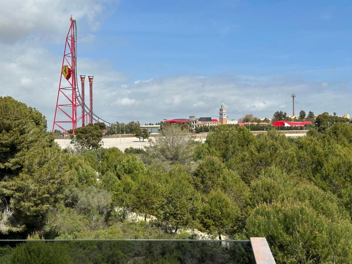 Paradise Village Port Aventura Salou Bagian luar foto